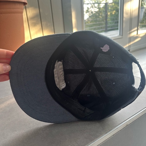 Always Grateful blue corduroy hat - Picture 5 of 5